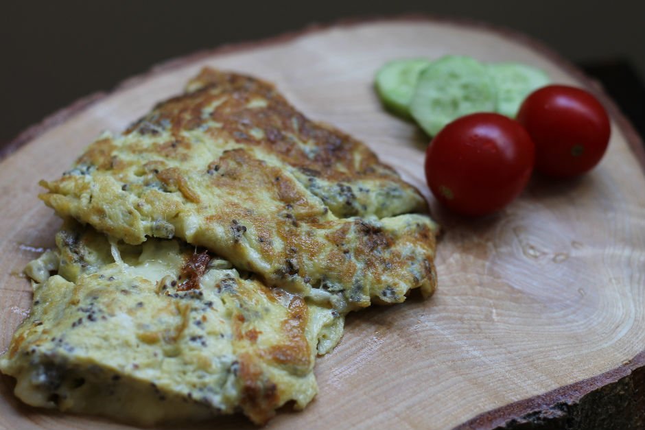 Chia Tohumlu Peynirli Omlet